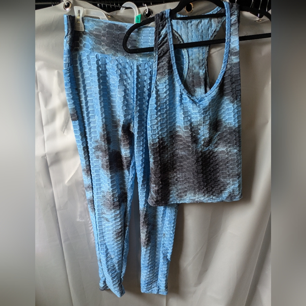 Blue and Black Textured Women's Athletic Set